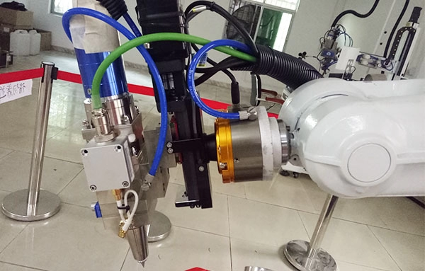 3D処理用のBaishengロボットアームレーザー切断および溶接機