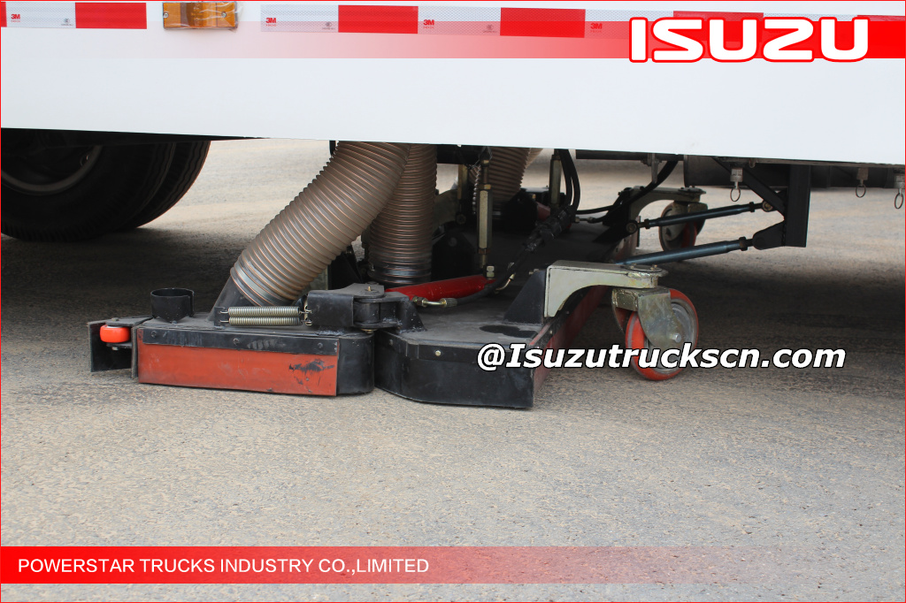 EFL Isuzu road clean vacuum sweeper truck industrial street sweeper Isuzu