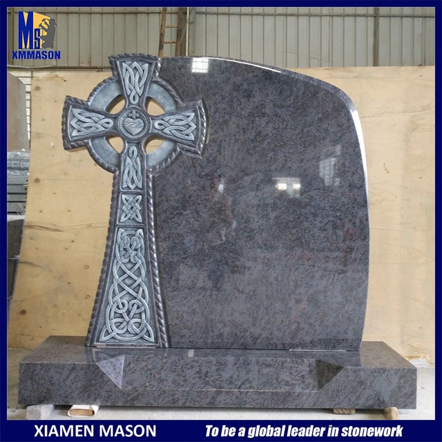 アイルランドの花崗岩のケルト十字記念墓石
