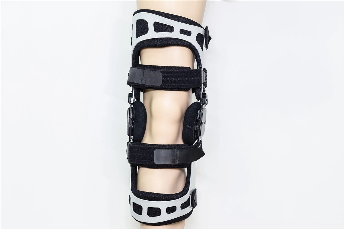 アルミニウムシェルによる脚サポートまたは靭帯保護のためのヒンジ付きOA膝ブレース工場の荷降ろし