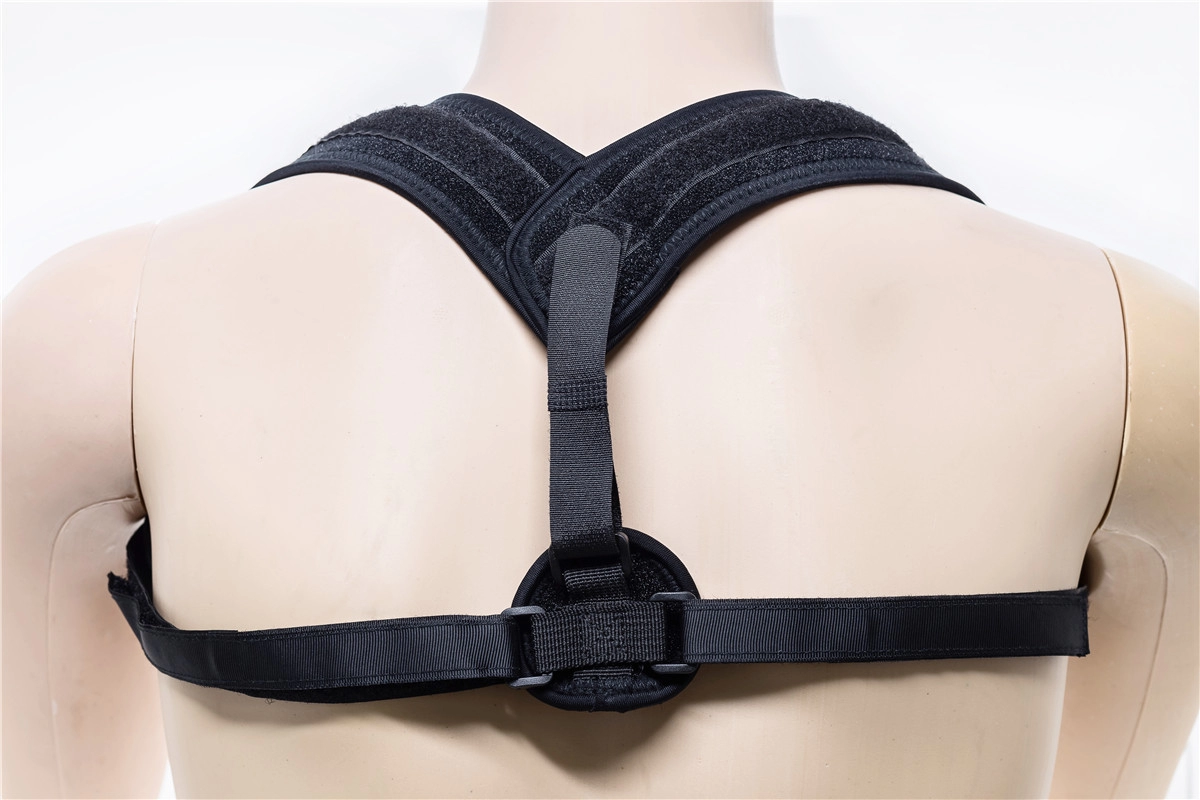 上部脊椎バックサポートおよび姿勢矯正用の通気性鎖骨ベルト