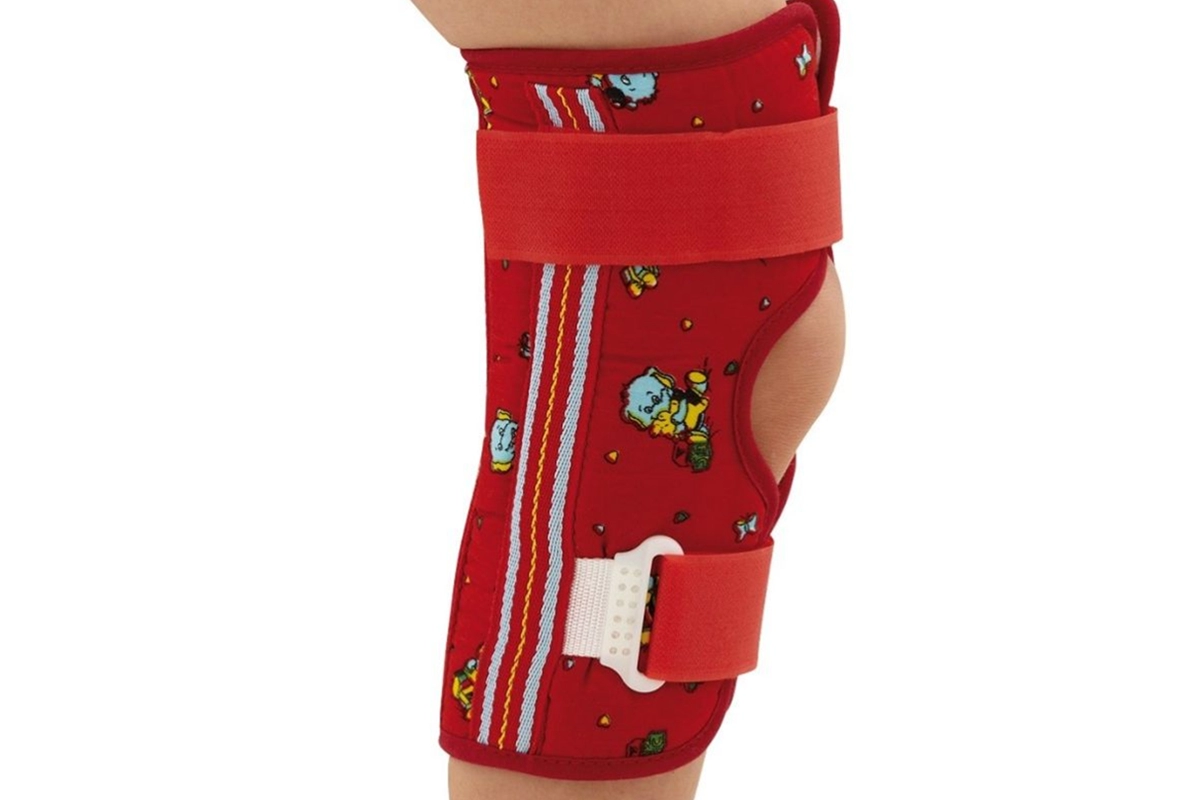 子供用 Paeidatric 膝イモビライザーブレース アルミニウム ヒンジで設計されたオープン膝蓋骨