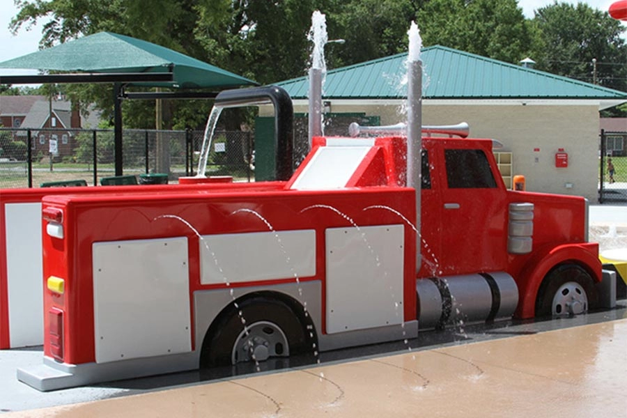 イシュタル消防車をテーマにしたスプラッシュパッドウォーターパーク機器屋外ウォーターおもちゃキッズウォータープレイ