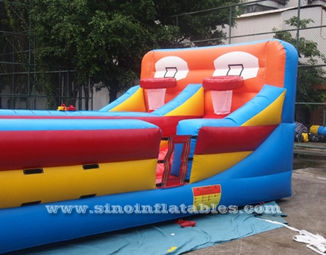 SinoInflatablesからバスケットボールを投げて走る屋外ダブルレーンキッズN大人のインフレータブルバンジー