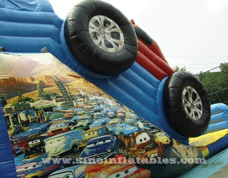 裏庭の娯楽のための完全な印刷を備えた21フィートの高い大きな車輪の子供たちの膨脹可能な車のスライド