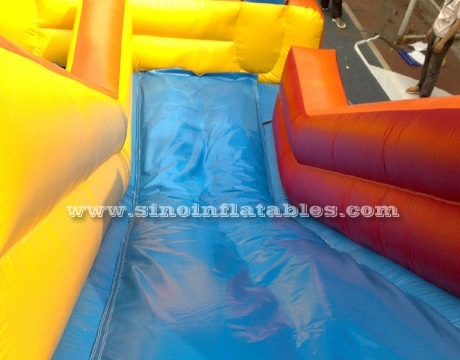 SinoInflatablesのEN14960規格に準拠した高さ6メートルの裏庭の子供用インフレータブルピエロスライド