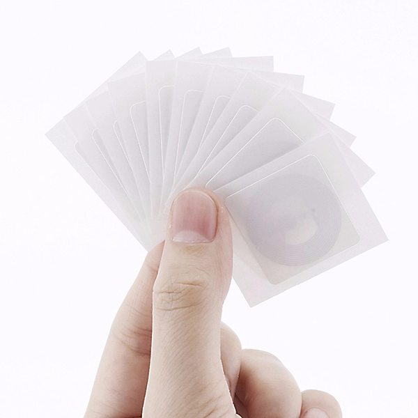 13.56mhz RFID カードステッカー NFC ラベルアクセスカード用の RFID ステッカー